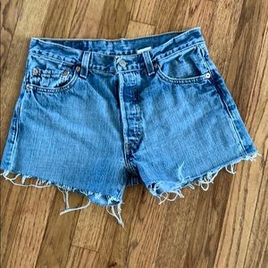 Levi’s 501 cutoff shorts